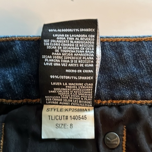 Kut From The Kloth Bootcut Mid Rise Size 8 - Picture 13 of 16